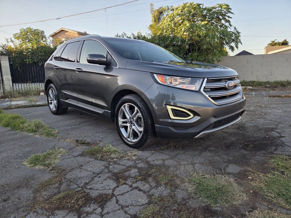 2016 Ford Edge