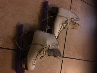 Ice Kaiting shoes size 1