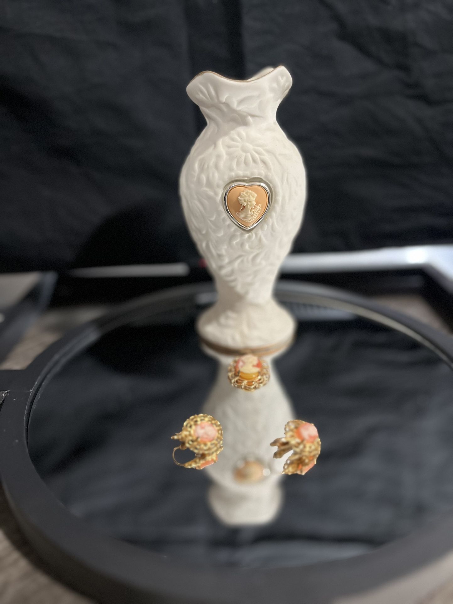 Get Ready For Christmas With This Unique One Of A Kind Set