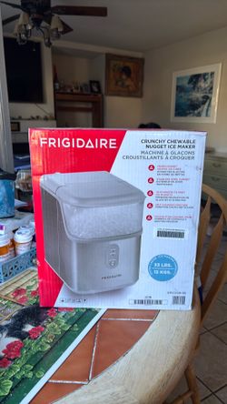 FRIGIDAIRE NUGGET ICE MAKER