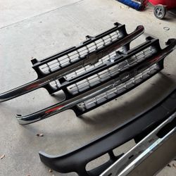 2002 Silverado Bumper And Grill 