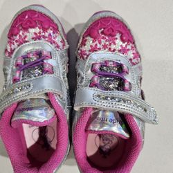 Stride Right Size 8.5