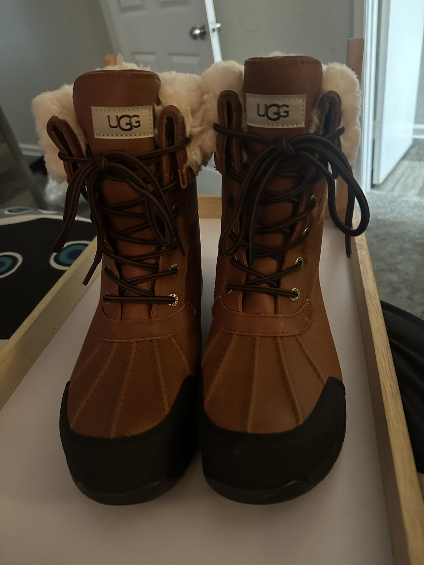 UGG BUTTE WORCHESTER