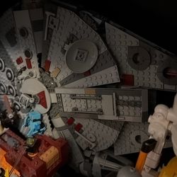 Lego 2019 Play scale Millennium Falcon