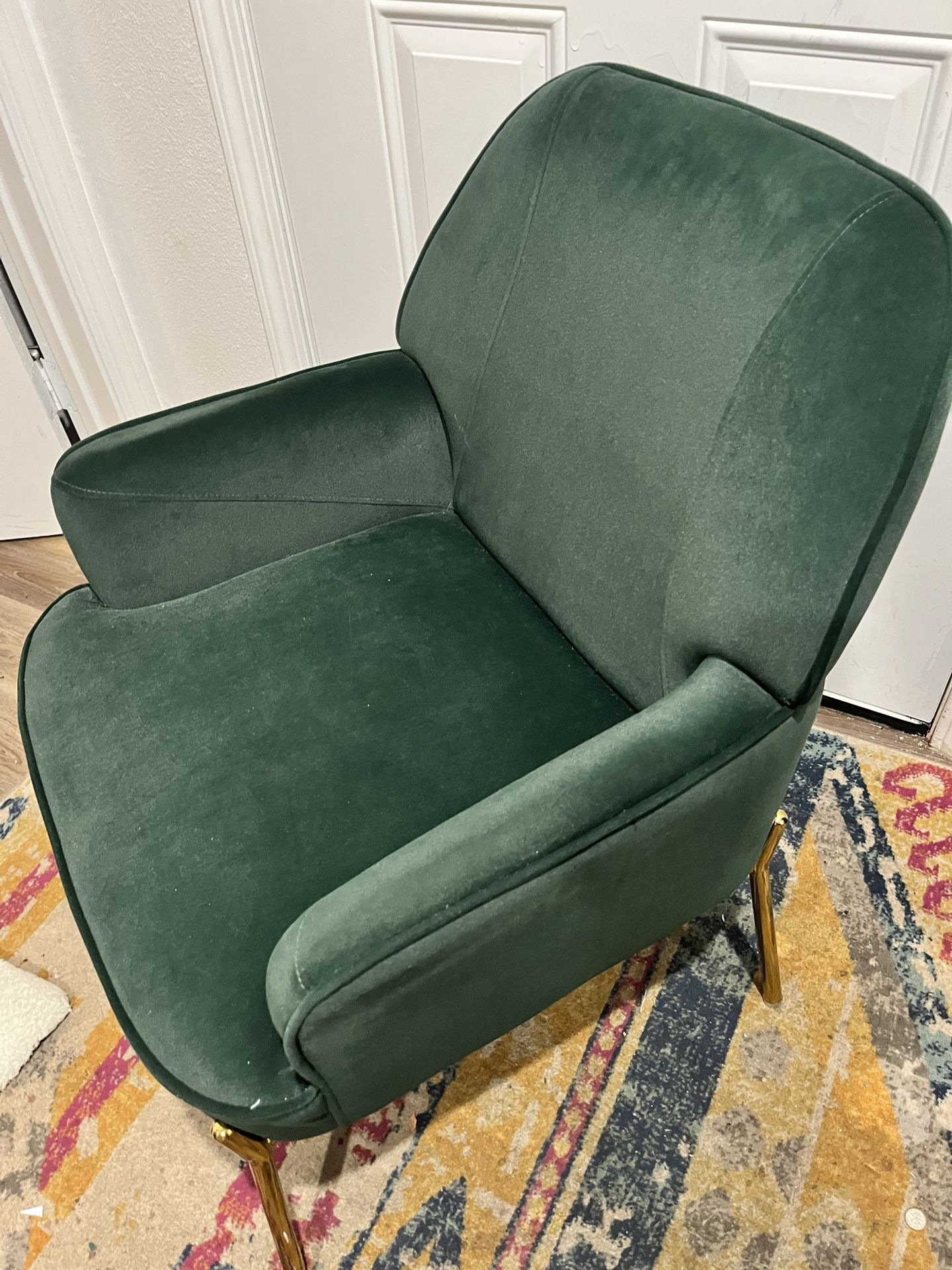 Green velvety Chair