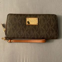 Michael Kors Handbag/Wallet