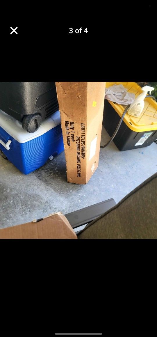 NEW STILL IN BOX Louisville Slugger UPM 45 Blue Flame Pitching Machine