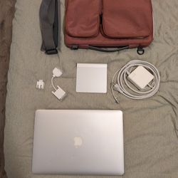 MacBook Pro Model A1(contact info removed) Era - Bundle