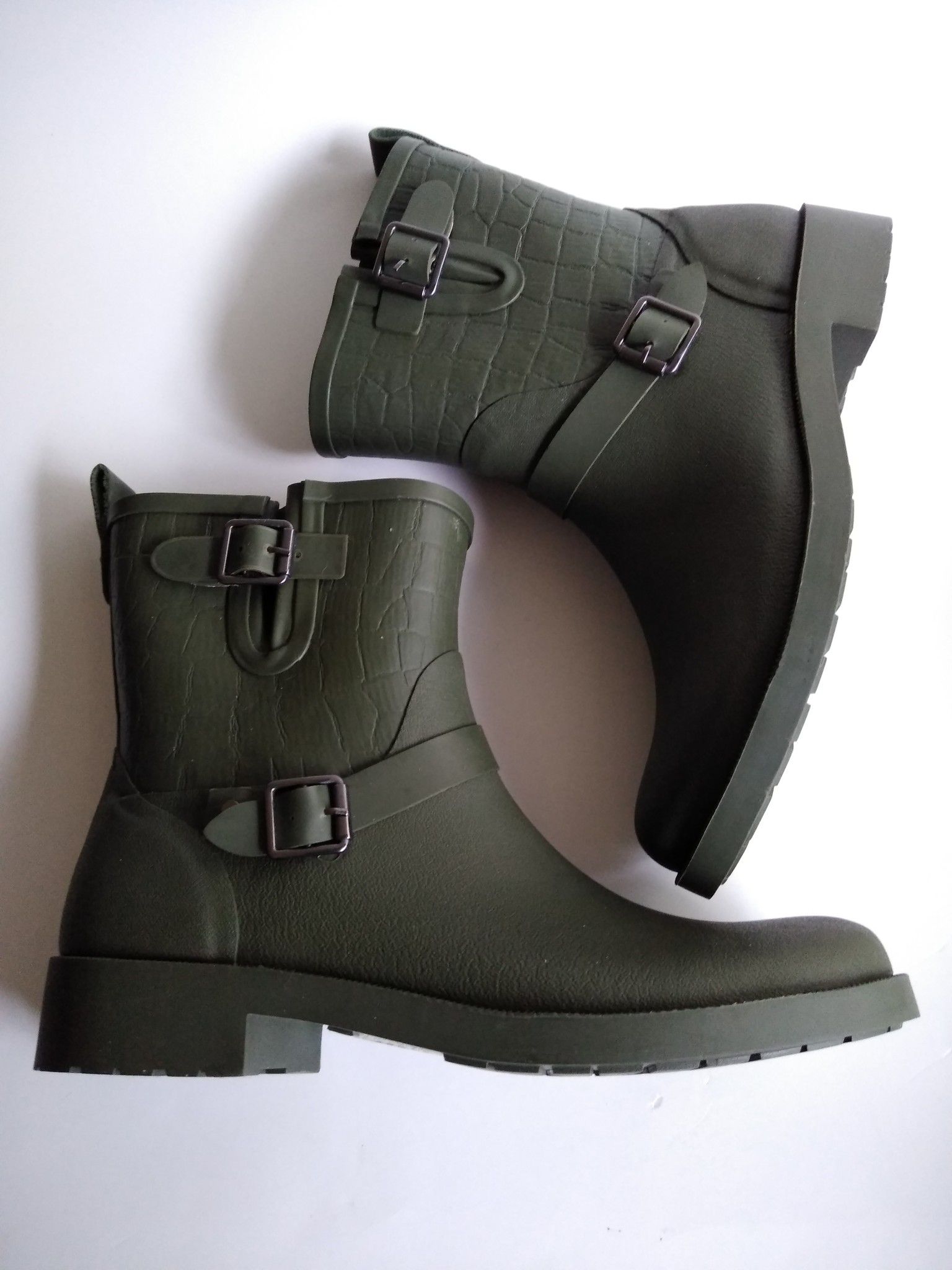 Shoedazzle Green Rain Boots Booties Size 10 New