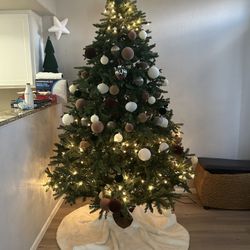 7.5 Foot Tree