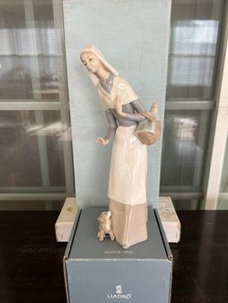 Lladro Shepherdess With Dog