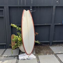 Handshaped 5'7 Quad Swallow Tail  (located in Venice)