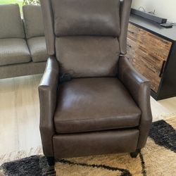 Beautiful Leather Power Recliner Chair
