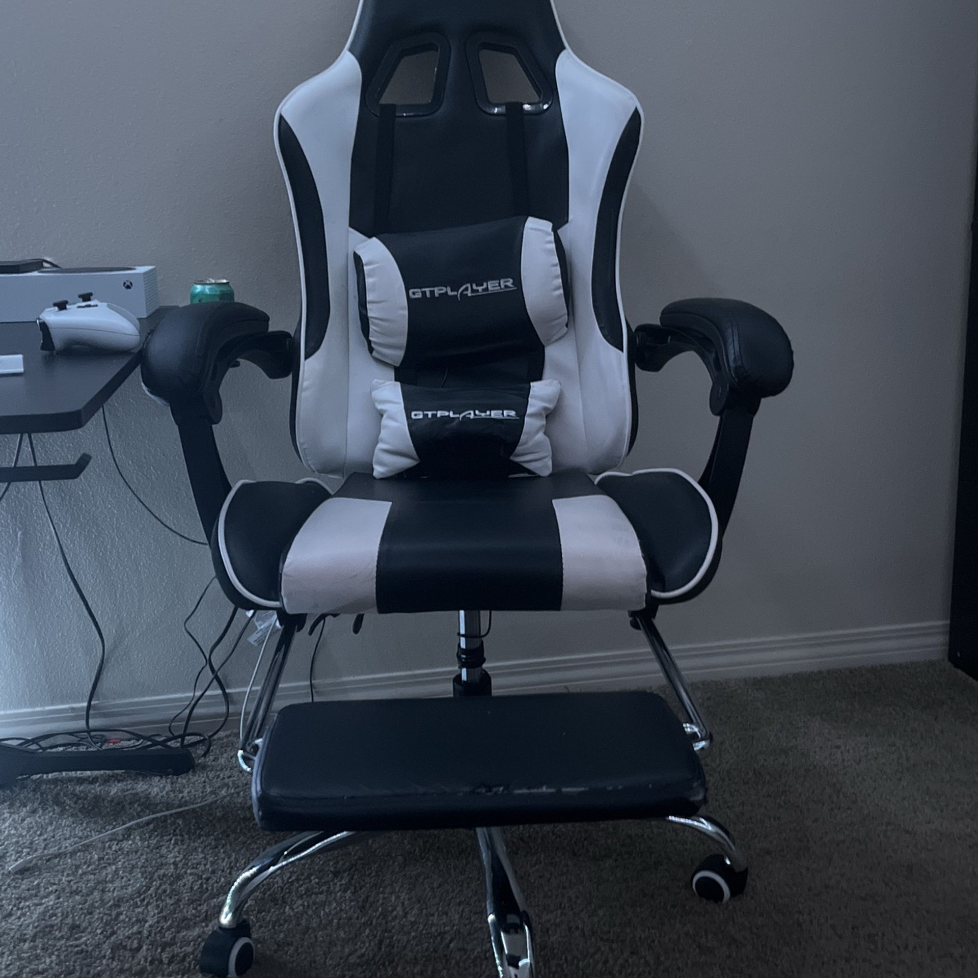 gaming chair