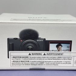 Sony ZV-1F vlog camera floor model