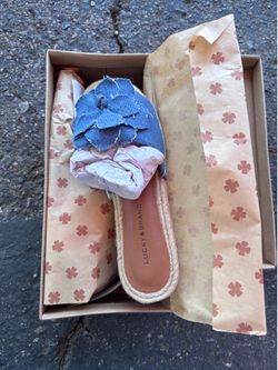 Sandals Lucy brand
