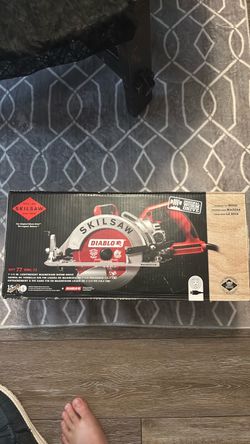SKILSAW 7-1/4” Worm Drive Circular Saw with Diablo Blade – New in Box