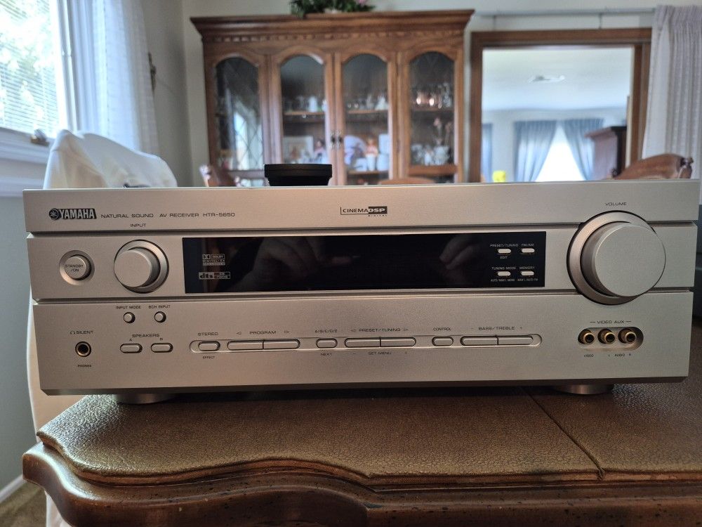 Yamaha HTR-5650