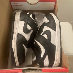 Nike Panda Dunks