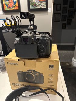Canon EOS R5 C Cinema Camera with Cage and Mic