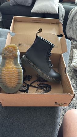 Dr. Martens kids 13