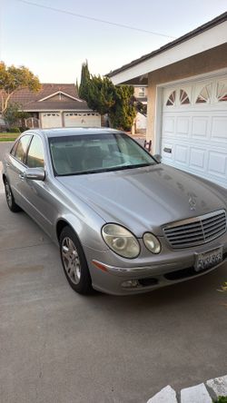 2003 Mercedez Ben E 320