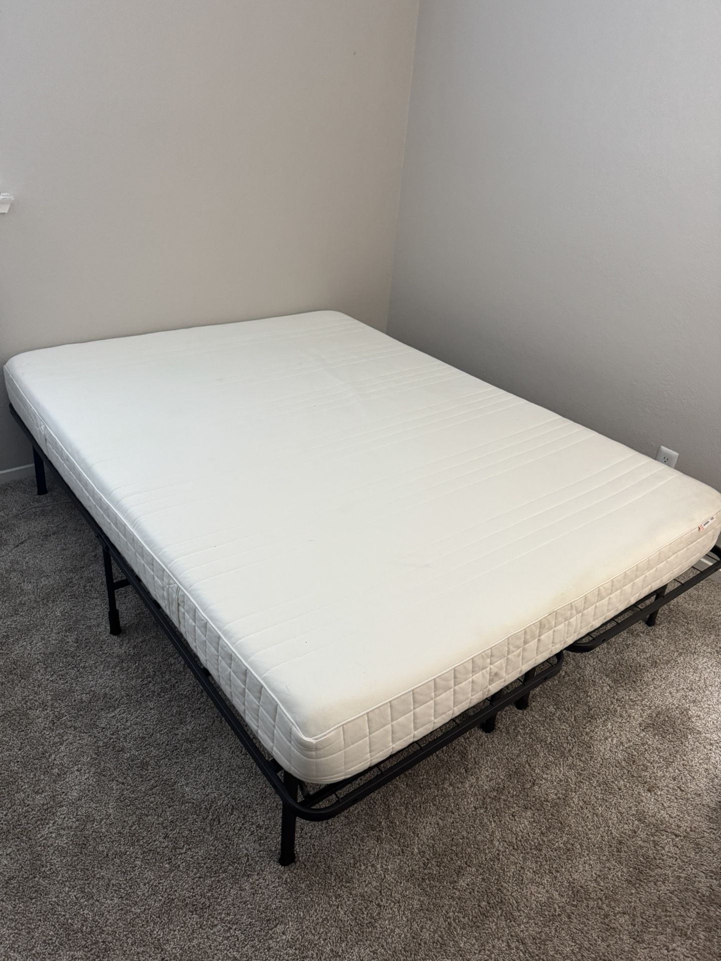 Queen Mattress - Hardly Used