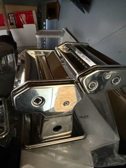Manual pasta roller spaghetti fettuccine attachment