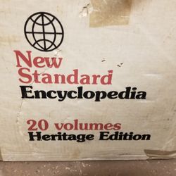 1993 New Standard Encyclopedia Heritage Edition. Leatherette Cover. New