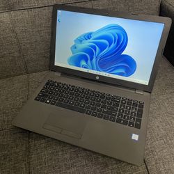 HP  Notebook 250 G6  15 “ FHD  7th GEN i5-7200U 2.50GHZ  4GB RAM 500GB HD HDMI DVD -ROM Laptop