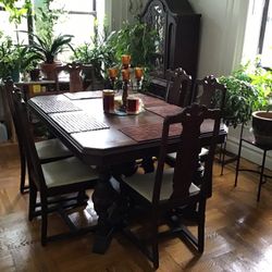 Mahagony Dining Table