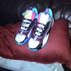 Euc Luka 2 Jordan  Size 12