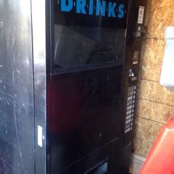 Vending soda machine