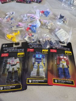 Mini HERSHEY's Kisses Transformers & Transformers  Figures Toy Figure Lot 14