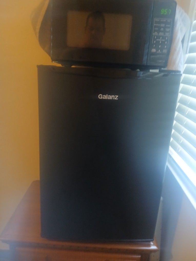 Small Refrigerator And Mico Brand New