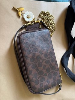 Coach Signature Crossbody Bag with Chain Strap plaza