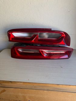 2018 Camaro Lt taillights red OEM