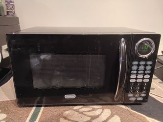 Sunbeam Black Countertop Microwave