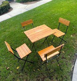 Indoor/Outdoor Table and 4 Chairs