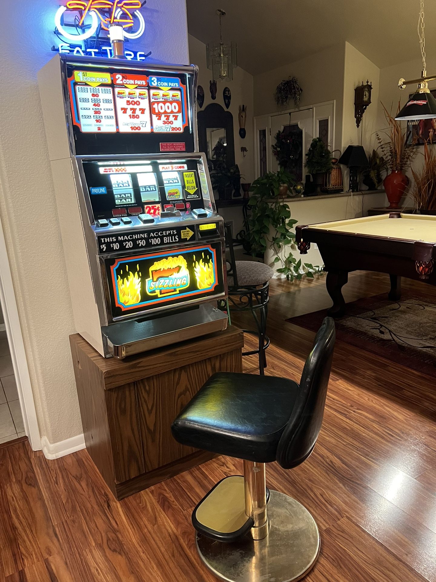 IGT - S + SLOT MACHINE SIZZLIN 7’s! TOP
