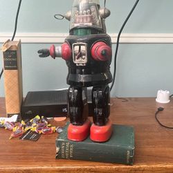 Original Toy Robot Robbie