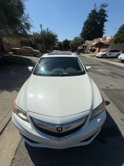 2014 Acura ILX – Clean Interior – Runs Good – Salvage Title