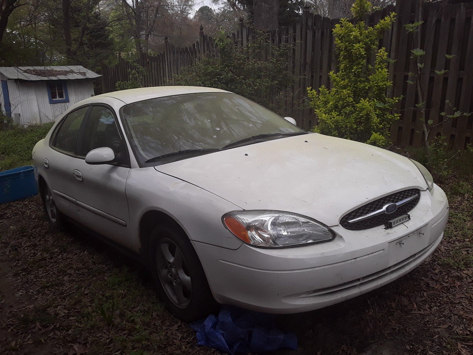 2001 Ford Taurus