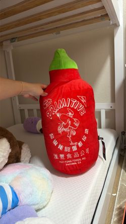 Primitive sriracha bottle plush