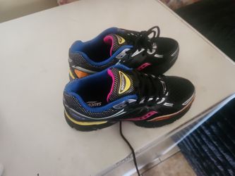 Saucony Dhoes
