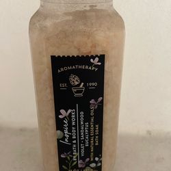 Inspire Violet •Sandlewood Eucalyptus Bath Soak