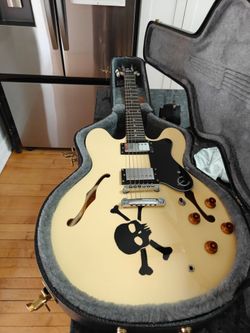 Limited edition Epiphone Dregen DOT
