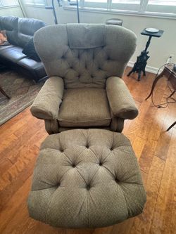 Lazy B Classic Recliner and Ottoman