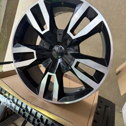 22” Wheel | Gloss Black Machined | 6x139.7