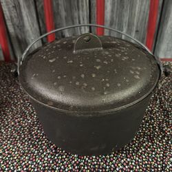 Vintage cast-iron bean pot
